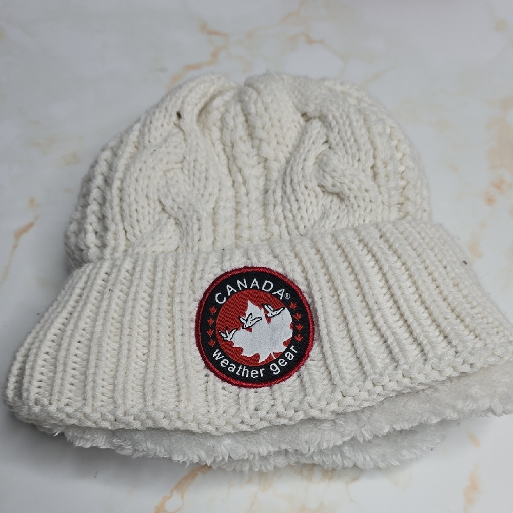 Canada Weather Gear White Knit Beanie